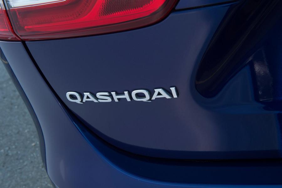 Логотип Nissan Qashqai 2014 года  (UK) (фото 1 из 38)